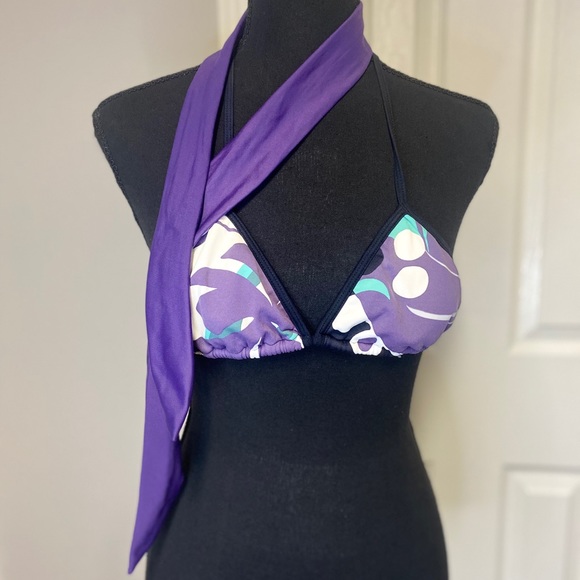 Bikini Top With Matching Wrap - Picture 2 of 13